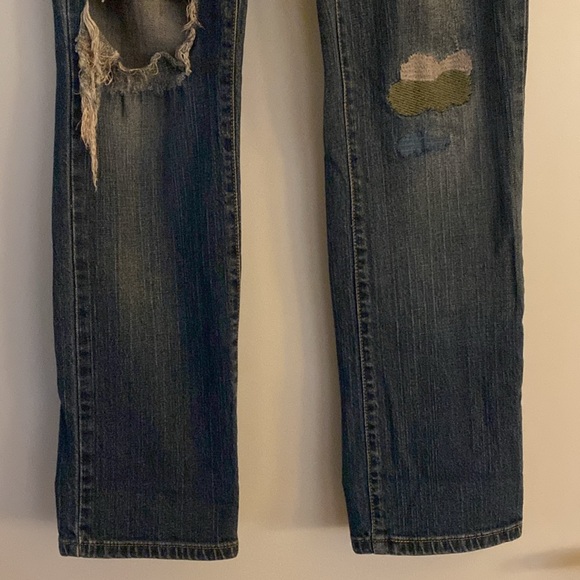 Levi’s Straight Leg Patch Jeans - Picture 4 of 7